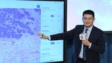  Prof Chen Hao presenting SmartPath, an integrated, AI-driven pathology system 